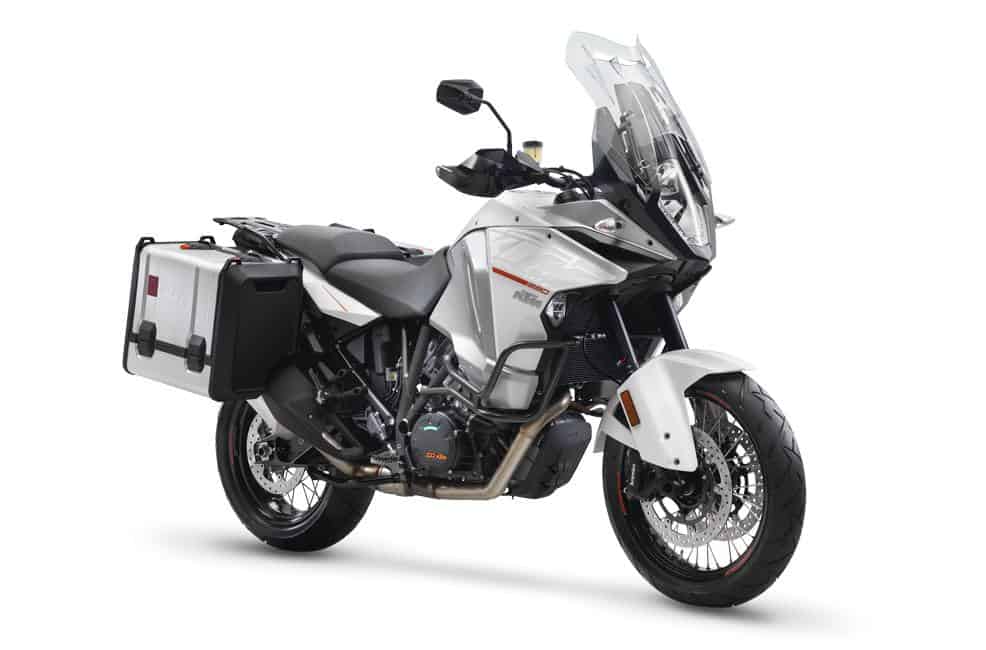 TB1904 - Fuel Leak from Tank Cover Mounting Insert Area - 2015-2016 KTM 1290 Super Adventure Motorcycles 1 2016 KTM 1290 Super Adventure